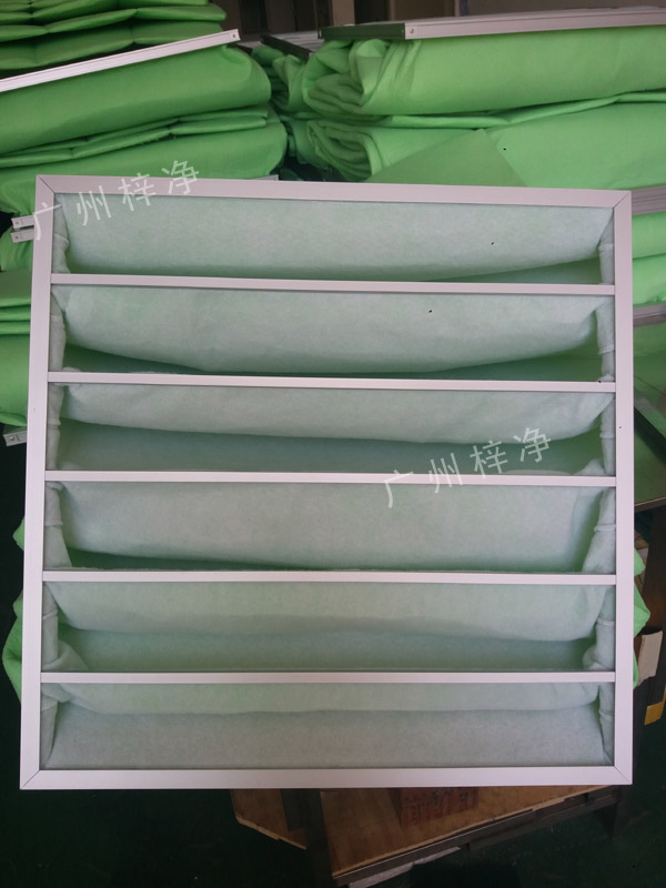 过滤棉袋式初效过滤器采用G4等级过滤棉制作,过滤精度为5um。 过滤棉袋式初效过滤器采用G4等级过滤棉制作,过滤精度为5um。